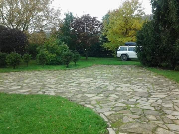 Agroturystyka W Ogrodach Sanok Esterno foto