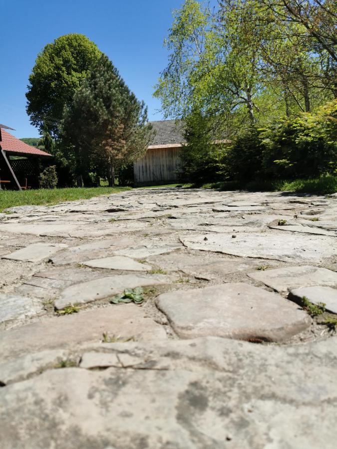 Agroturystyka W Ogrodach Sanok Esterno foto