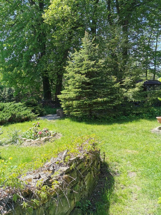 Agroturystyka W Ogrodach Sanok Esterno foto
